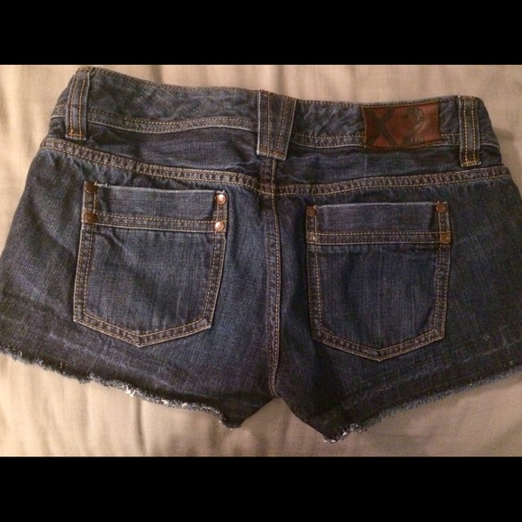 X2 dark blue cut off jean shorts - Picture 2 of 2